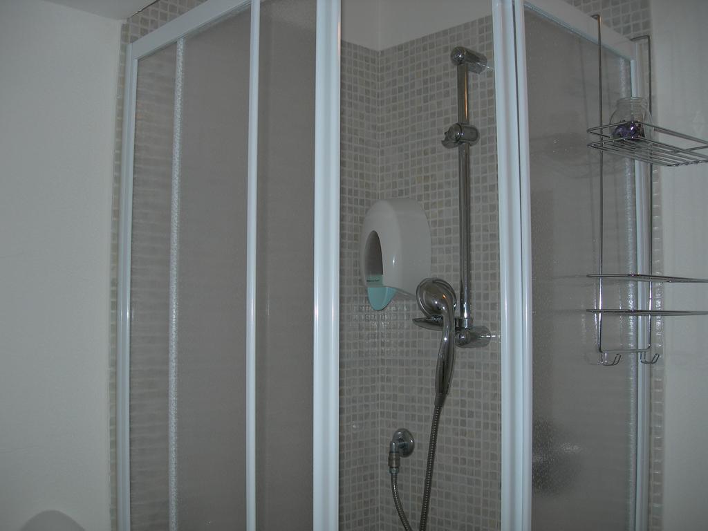 Hotel Due Spade Фиденца Стая снимка