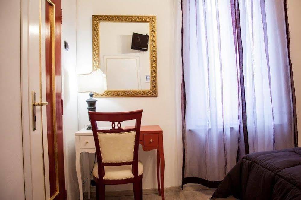 Hotel Due Spade Фиденца Екстериор снимка